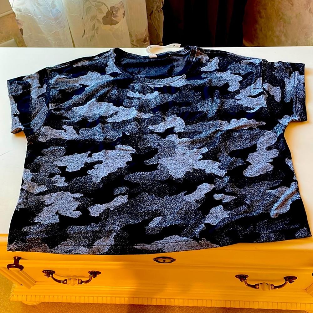 Lululemon Cano crop top